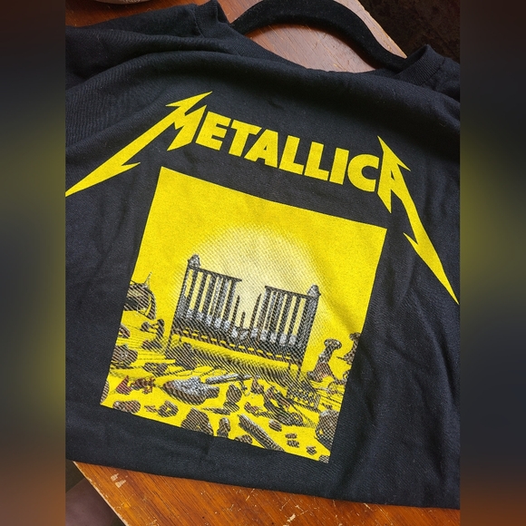 Metallic 72 Seasons T-Shirt - Picture 3 of 5